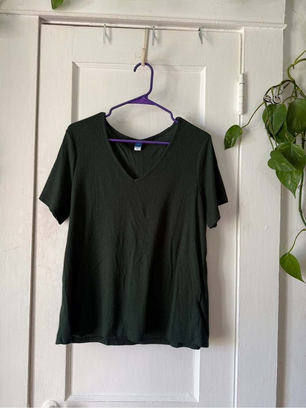 Old Navy Dark Green V-Neck Short Sleeve Top LUXE size L